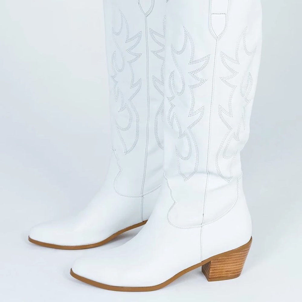 Urson Boot White by Billini